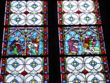 [Cliquez pour agrandir : 173 Kio] Bayonne - La cathédrale : vitraux.