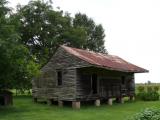 [Cliquez pour agrandir : 108 Kio] Louisiana - A plantation: house of slaves.