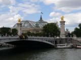 [Cliquez pour agrandir : 83 Kio] Paris - Le pont Alexandre III.