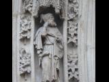 [Cliquez pour agrandir : 95 Kio] Bordeaux - La cathédrale Saint-André : la porte Nord : statue.