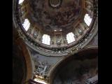 [Cliquez pour agrandir : 91 Kio] Prague - Église Saint-Nicolas à Mala Strana : la coupole.