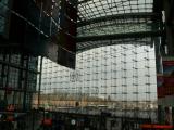 [Cliquez pour agrandir : 111 Kio] Berlin - La gare Hauptbahnhof.