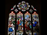 [Cliquez pour agrandir : 118 Kio] Pithiviers - L'église Saint-Salomon-Saint-Grégoire : vitrail du chœur.