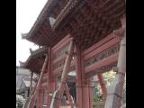 [Cliquez pour agrandir : 98 Kio] Xi'an - La grande mosquée : la première cour : le pavillon en bois du mémorial.