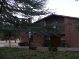 [Cliquez pour agrandir : 112 Kio] Patagonia - Santa Teresa's church: front view.