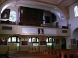 [Cliquez pour agrandir : 82 Kio] San Francisco - Saint Charles-Borromee's church: the entrance and the pipe organ.