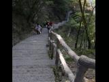 [Cliquez pour agrandir : 133 Kio] Huang Shan - Escalier.