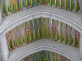 [Cliquez pour agrandir : 121 Kio] Madrid - La cathédrale Sainte-Marie de la Almudena : plafond moderne.