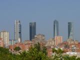 [Cliquez pour agrandir : 81 Kio] Madrid - La ville et ses tours.