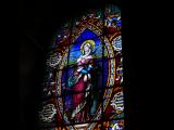 [Cliquez pour agrandir : 131 Kio] Orléans - L'église Saint-Vincent : chapelle latérale : vitrail de Sainte Christine.