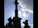 [Cliquez pour agrandir : 38 Kio] Autriche : Vienne - La place Am Hof : la colonne de Marie.