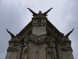 [Cliquez pour agrandir : 57 Kio] Paris - La tour Saint-Jacques : le sommet et les gargouilles.