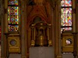 [Cliquez pour agrandir : 94 Kio] Saint-Denis - La basilique : les reliques de Saint Denis et de ses compagnons.