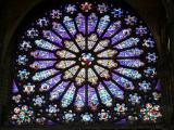 [Cliquez pour agrandir : 174 Kio] Saint-Denis - La basilique : la rose.