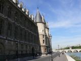 [Cliquez pour agrandir : 76 Kio] Paris - La Conciergerie.