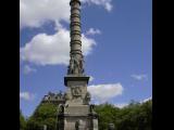 [Cliquez pour agrandir : 65 Kio] Paris - La fontaine du châtelet.
