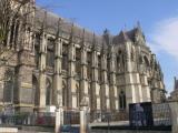 [Cliquez pour agrandir : 125 Kio] Reims - La cathédrale Notre-Dame : le flanc.