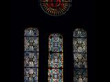 [Cliquez pour agrandir : 113 Kio] Noadih - L'église de la Sainte-Famille : vitraux.