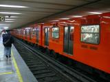 [Cliquez pour agrandir : 127 Kio] Mexico - Le métro.