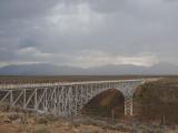 [Cliquez pour agrandir : 69 Kio] New Mexico - The Rio Grande: bridge.