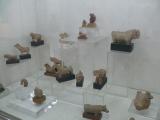 [Cliquez pour agrandir : 67 Kio] Delhi - Le musée national : objets de la civilisation harappéenne.