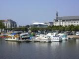 [Cliquez pour agrandir : 82 Kio] Nantes - Port de plaisance, en centre-ville.