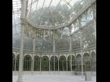 [Cliquez pour agrandir : 115 Kio] Madrid - Le parc du Retiro : le palais de cristal : l'intérieur.