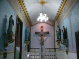 [Cliquez pour agrandir : 87 Kio] Niteroí - La cathédrale Saint-Jean-Baptiste : statues et crucifix.