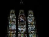 [Cliquez pour agrandir : 107 Kio] Lyon - La basilique Notre-Dame-de-Fourvière : l'église haute : vitrail de Marie, reine des martyrs.