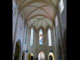 [Cliquez pour agrandir : 119 Kio] Sarlat-la-Canéda - La cathédrale Saint-Sacerdos : la nef.