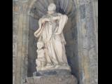 [Cliquez pour agrandir : 88 Kio] Azpeitia - La basilique Saint-Ignace : l'extérieur : statue.