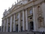[Cliquez pour agrandir : 84 Kio] Vatican - La basilique Saint-Pierre : la façade.