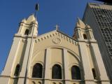 [Cliquez pour agrandir : 83 Kio] Rio de Janeiro - L'église Notre-Dame-de-la-Paix : la façade : détail.