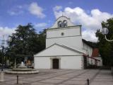 [Cliquez pour agrandir : 75 Kio] Anglet - L'église Saint-Léon : vue générale.