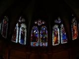 [Cliquez pour agrandir : 76 Kio] Lyon - La cathédrale Saint-Jean : les vitraux du chœur.
