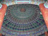 [Cliquez pour agrandir : 145 Kio] Pékin - Le temple du ciel : la voûte impériale du ciel.
