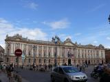 [Cliquez pour agrandir : 84 Kio] Toulouse - Le Capitolium.