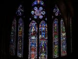 [Cliquez pour agrandir : 119 Kio] Reims - La cathédrale Notre-Dame : vitraux du chœur.