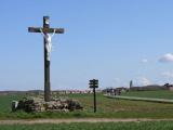 [Cliquez pour agrandir : 65 Kio] Audinghen - L'église Saint-Pierre : crucifix.