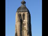 [Cliquez pour agrandir : 54 Kio] Tours - La basilique Saint-Martin : la tour de l'horloge.