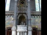 [Cliquez pour agrandir : 120 Kio] Lyon - La basilique Notre-Dame-de-Fourvière : l'église haute : la chaire.