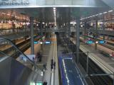 [Cliquez pour agrandir : 99 Kio] Berlin - La gare Hauptbahnhof.