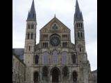 [Cliquez pour agrandir : 77 Kio] Reims - La basilique Saint-Remi : la façade.