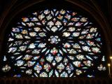 [Cliquez pour agrandir : 132 Kio] Paris - La Sainte-Chapelle : la chapelle haute : la rose Ouest.