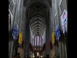 [Cliquez pour agrandir : 102 Kio] Orléans - La cathédrale : la nef.