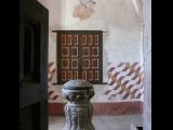 [Cliquez pour agrandir : 75 Kio] Tucson - Mission San Xavier: the baptismal font.