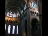 [Cliquez pour agrandir : 90 Kio] Lyon - La cathédrale Saint-Jean : le transept et le chœur.