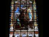 [Cliquez pour agrandir : 145 Kio] Belfort - La cathédrale : vitrail de Lourdes.
