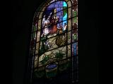 [Cliquez pour agrandir : 78 Kio] Rio de Janeiro - L'église Saint-Antoine-des-Pauvres : vitrail représentant la vie de Jésus.