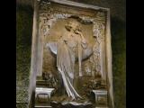 [Cliquez pour agrandir : 113 Kio] Reims - La maison Pommery : bas-relief représentant une allégorie de Louise Pommery.